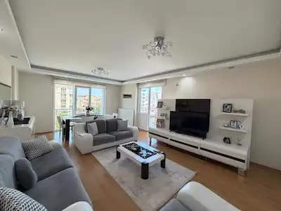 KIRALIK  | TRAMVAYA CEPHE | EBEVEYN BANYOLU 3+1 | KAPLAN SITESI